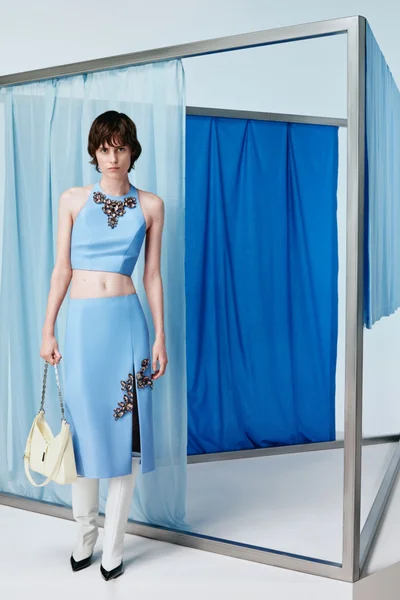 Look 13